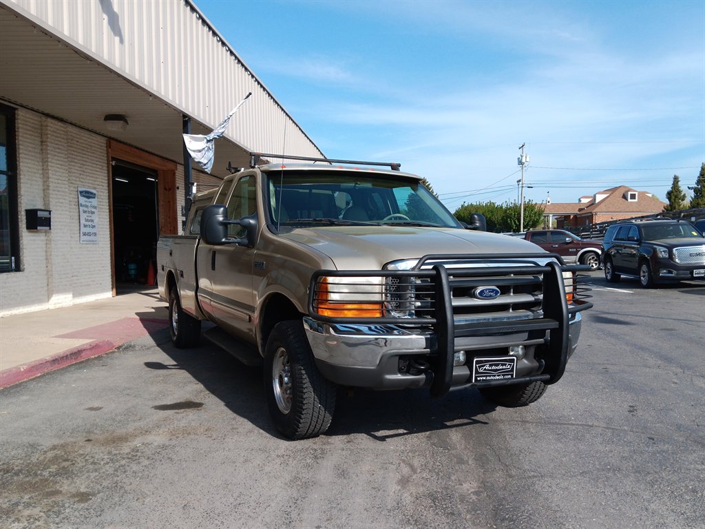2001 Ford F350 - $17,895