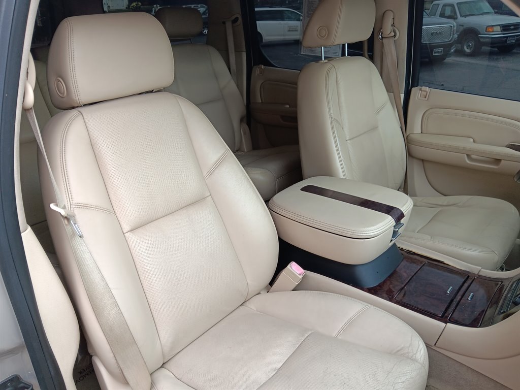2008 Cadillac Escalade - $10,995