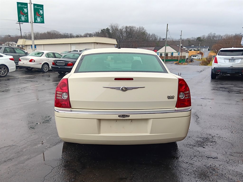 2008 Chrysler 300 Limited photo