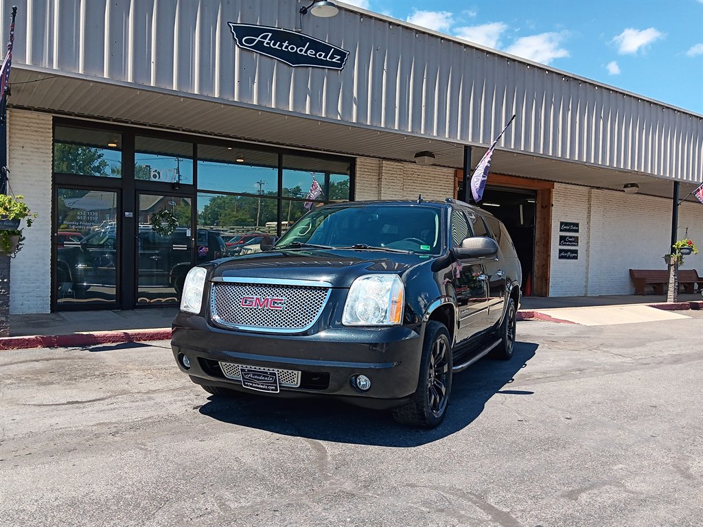 2009 GMC Yukon - $13,995