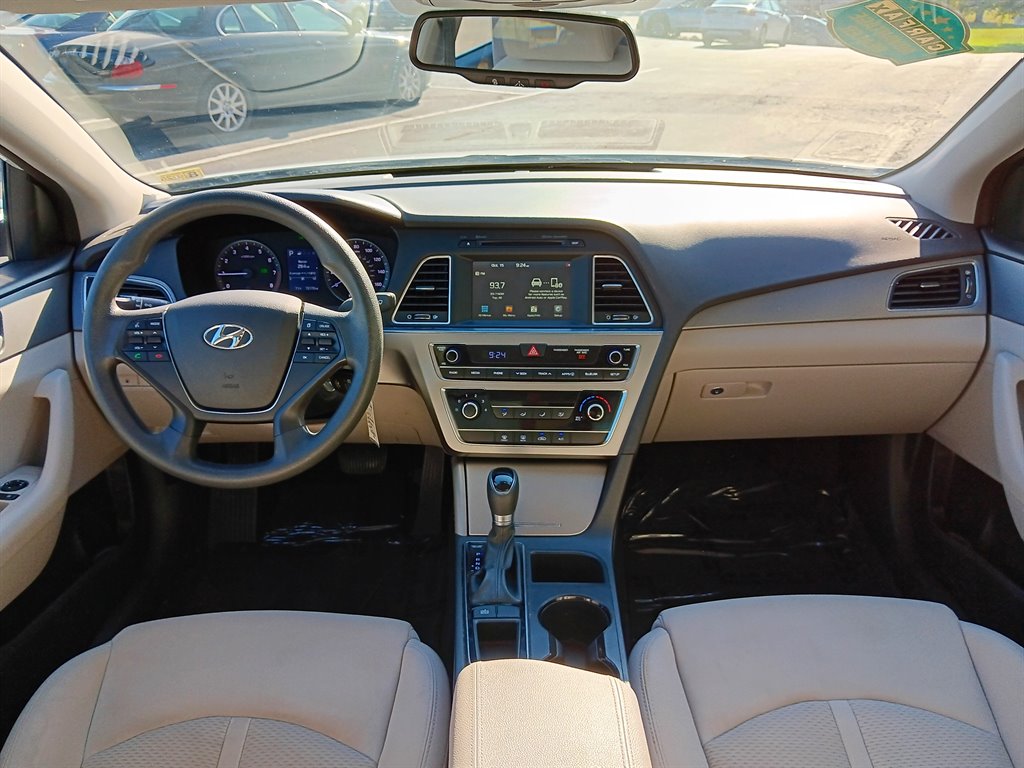2016 Hyundai Sonata - $13,995