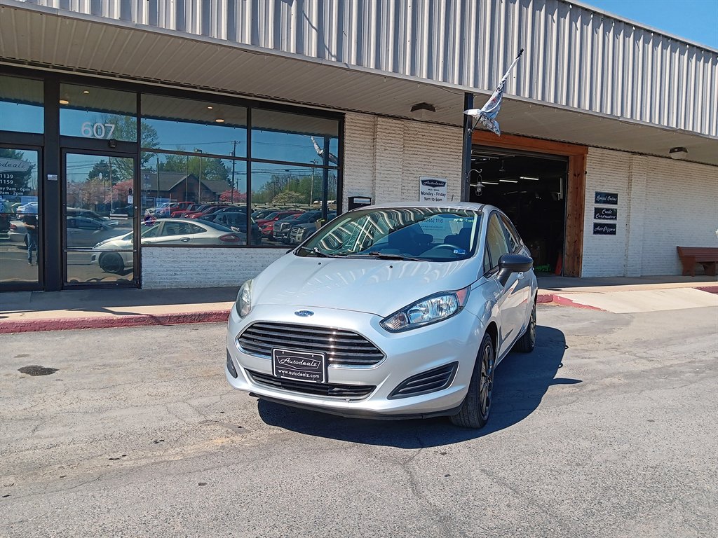 2015 Ford Fiesta - $6,995