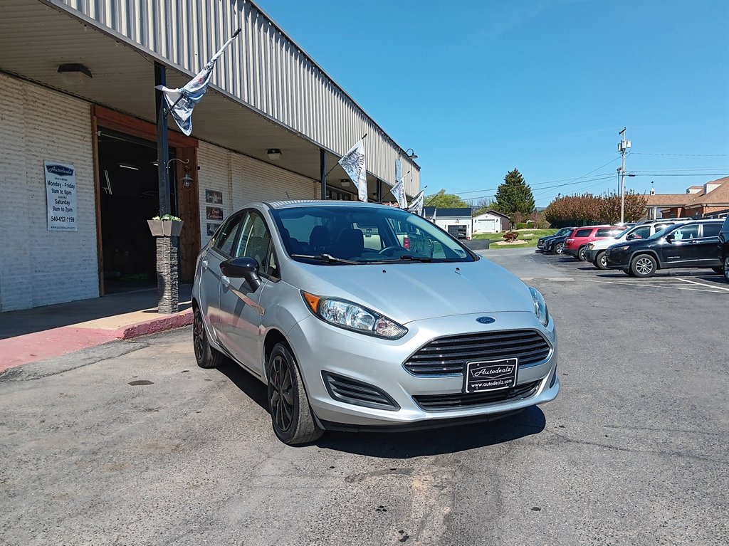 2015 Ford Fiesta - $6,995