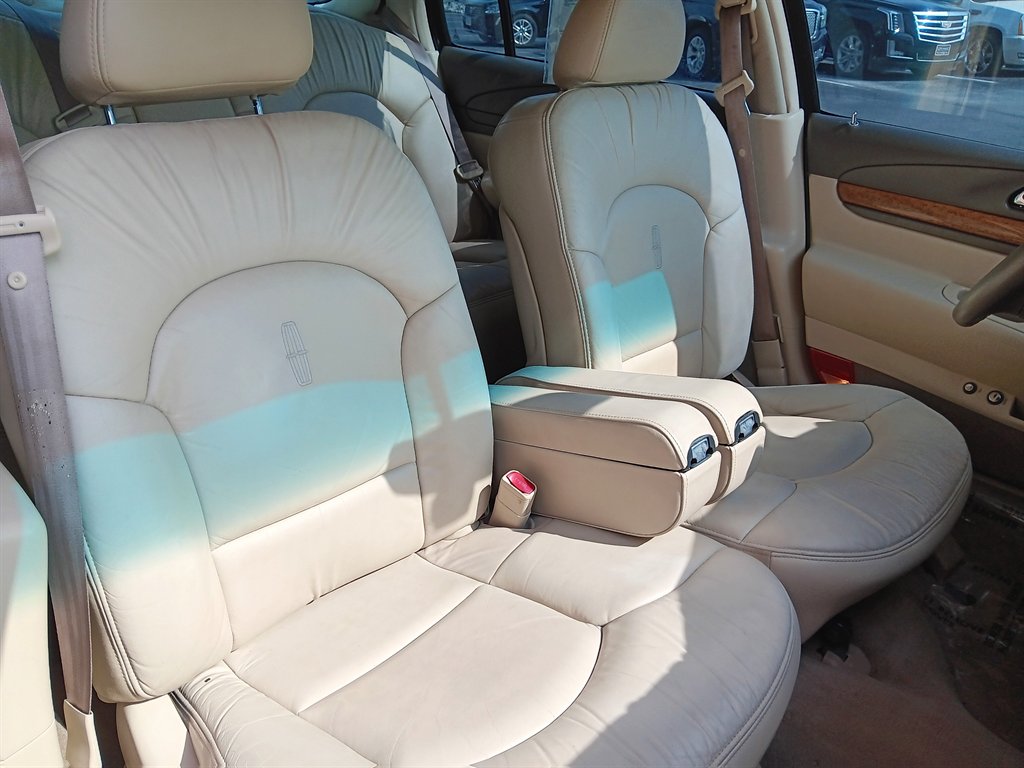 2002 Lincoln Continental - $8,995