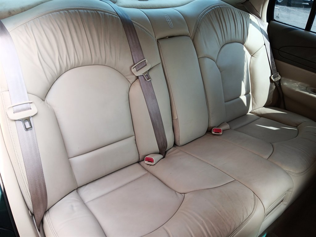2002 Lincoln Continental - $8,995