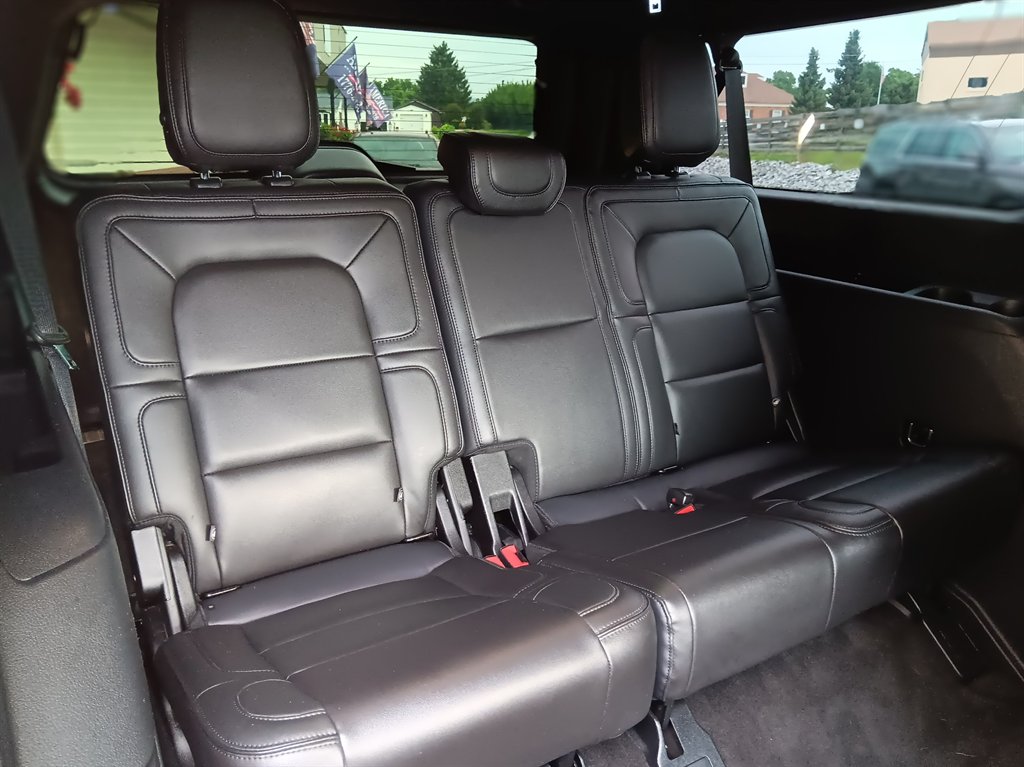 2018 Lincoln Navigator - $35,995
