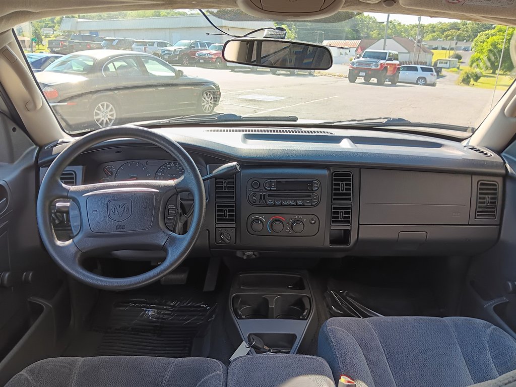 2003 Dodge Dakota - $9,995