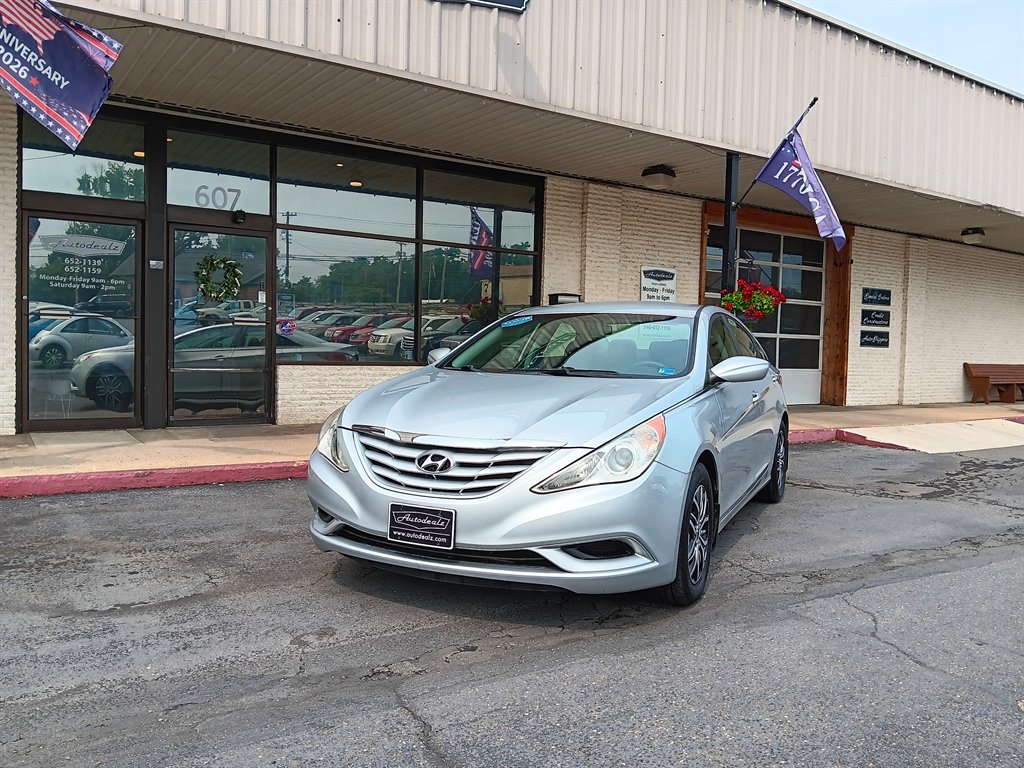 2011 Hyundai Sonata - $9,995