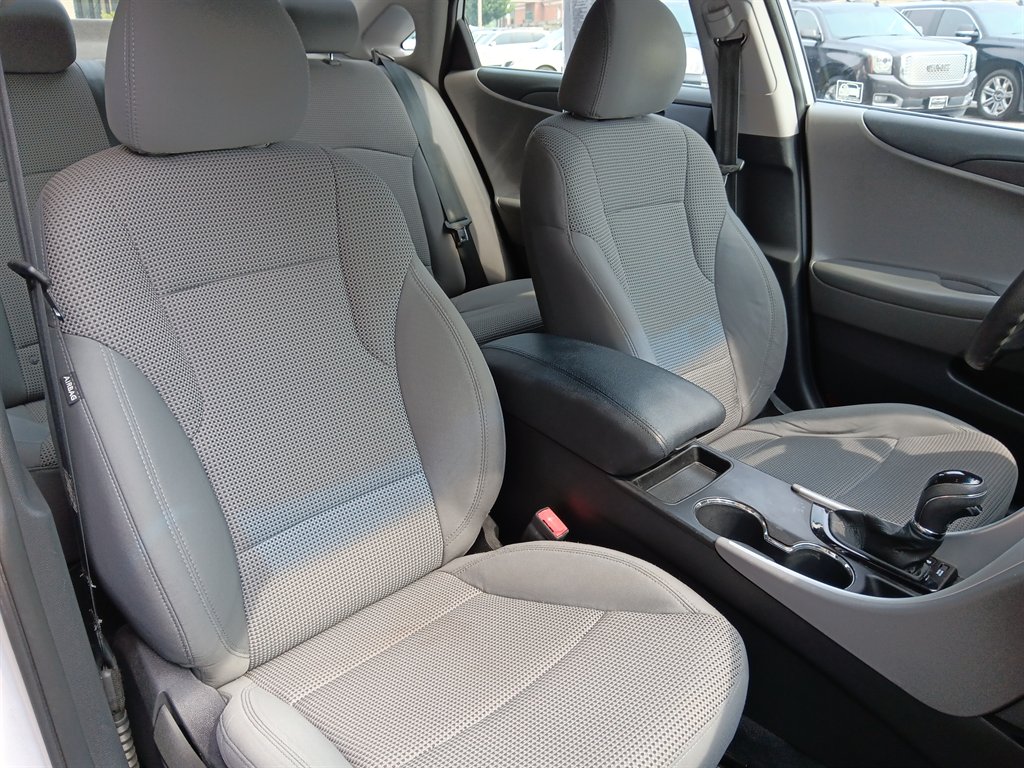 2011 Hyundai Sonata - $9,995