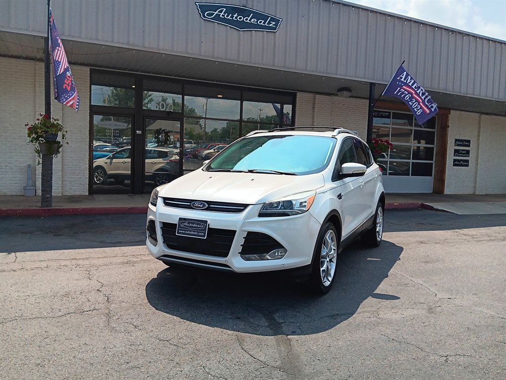 2014 Ford Escape - $10,995