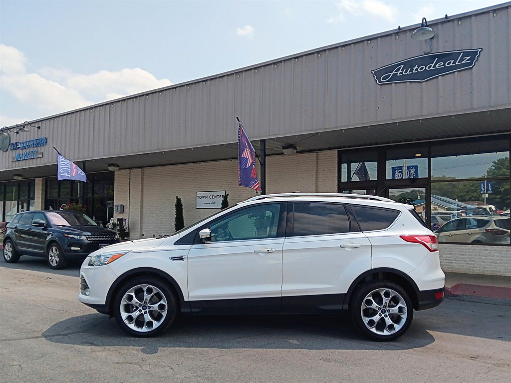 2014 Ford Escape - $10,995