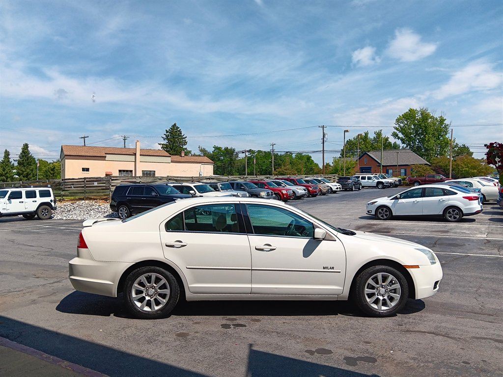 2008 Mercury Milan - $7,995