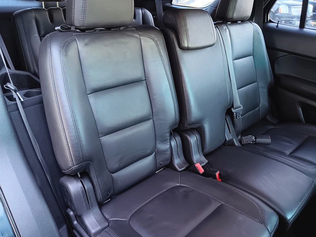 2015 Ford Explorer - $14,995