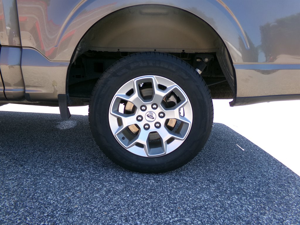 2023 Ford F150 XLT photo