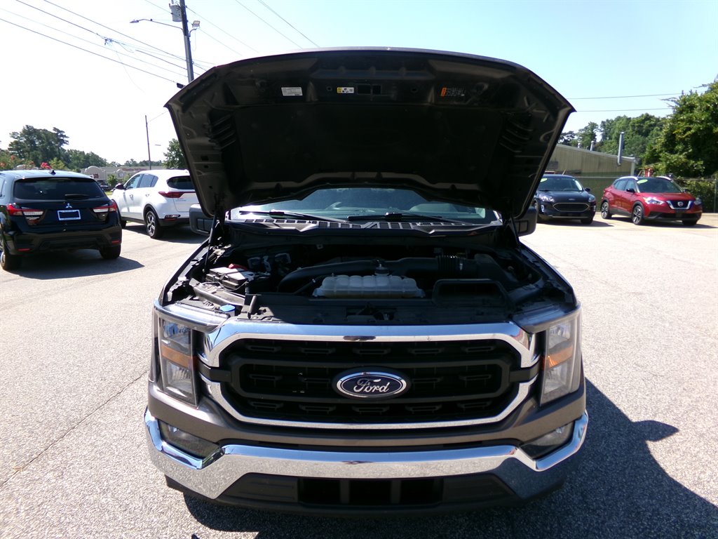 2023 Ford F150 XLT photo