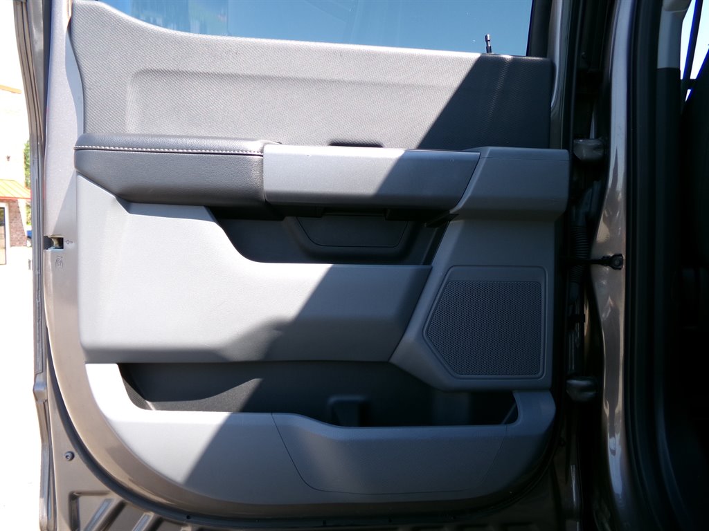 2023 Ford F150 XLT photo