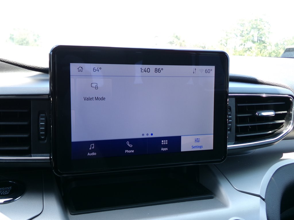 2023 Ford Explorer XLT photo