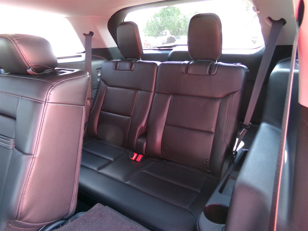 2023 Ford Explorer XLT photo