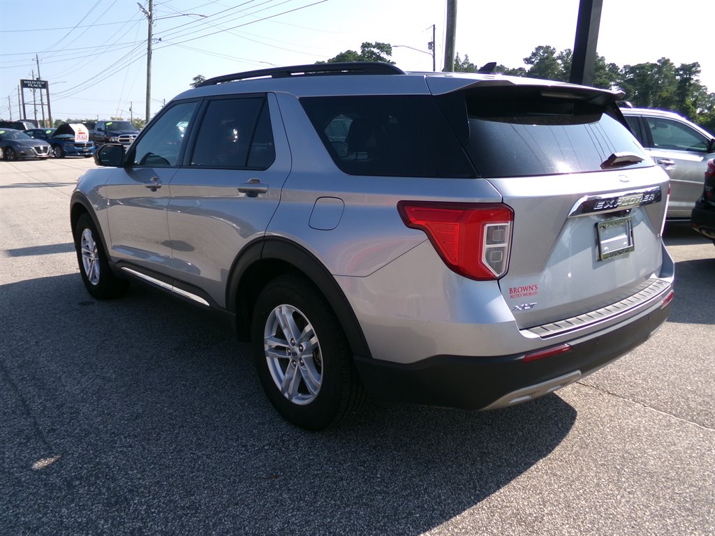 2023 Ford Explorer XLT photo