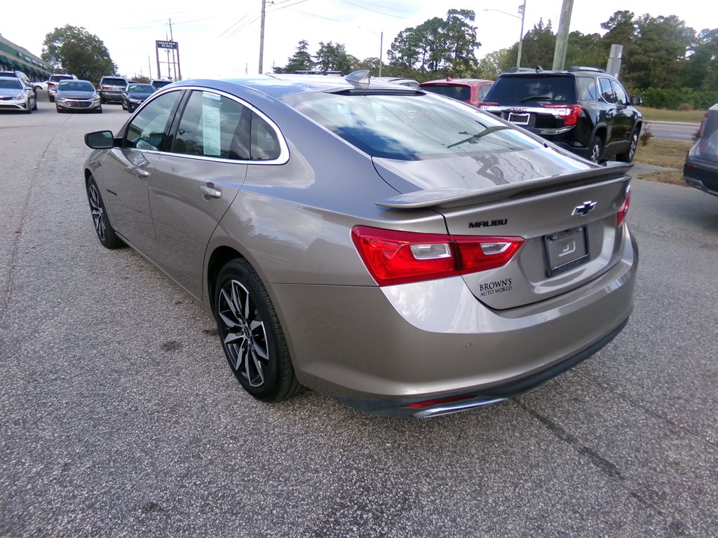 2024 Chevrolet Malibu RS photo
