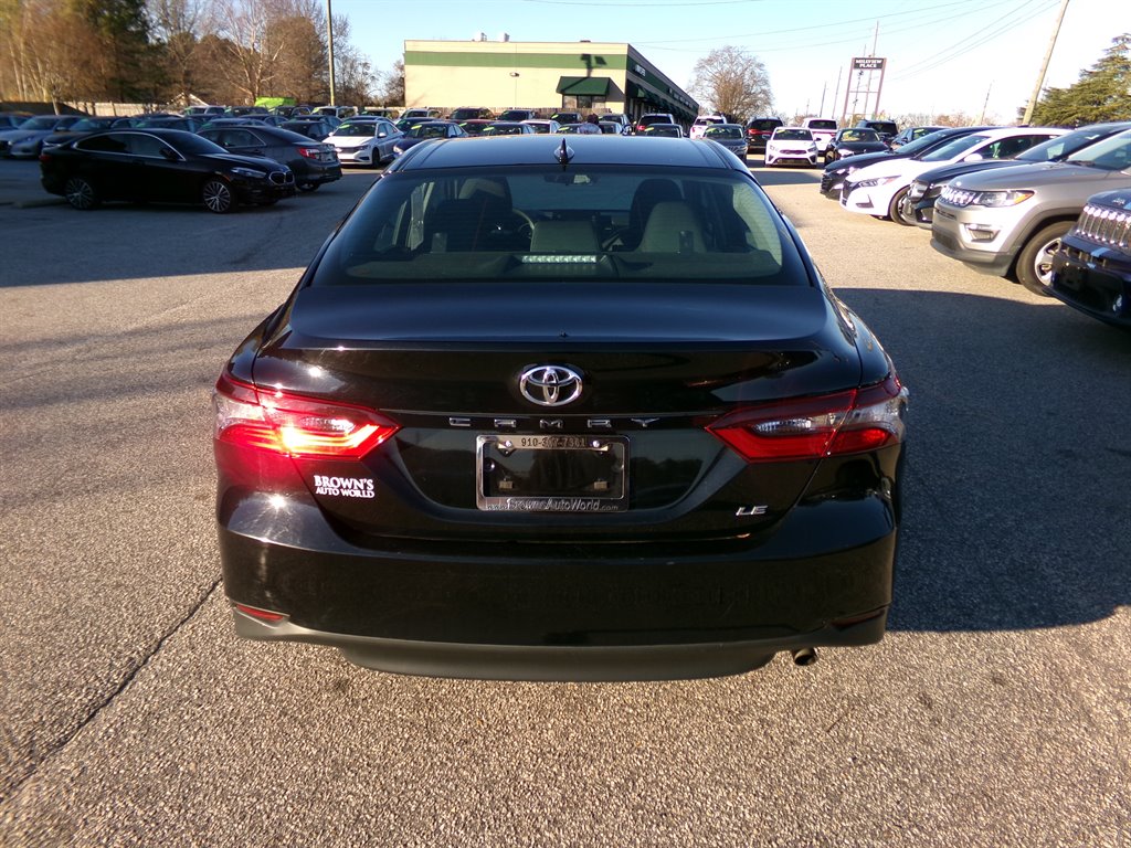 2023 Toyota Camry LE photo
