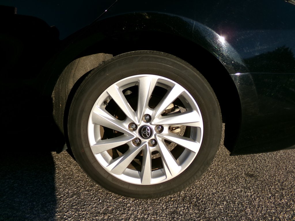 2023 Toyota Camry LE photo
