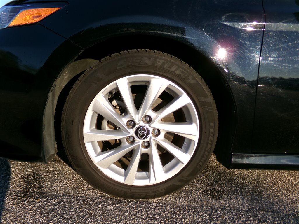 2023 Toyota Camry LE photo