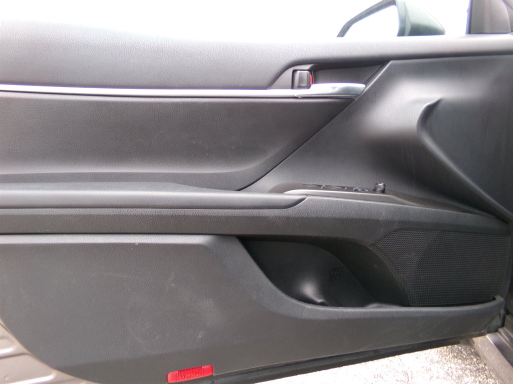 2023 Toyota Camry LE photo