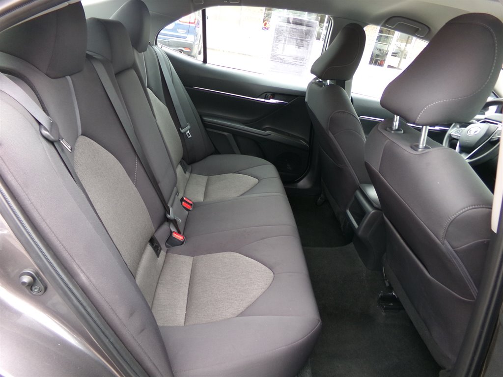 2023 Toyota Camry LE photo