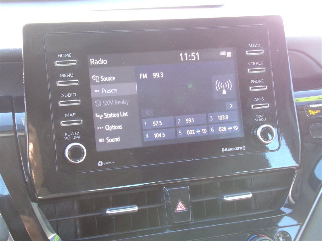 2023 Toyota Camry LE photo