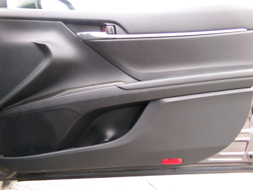 2023 Toyota Camry LE photo