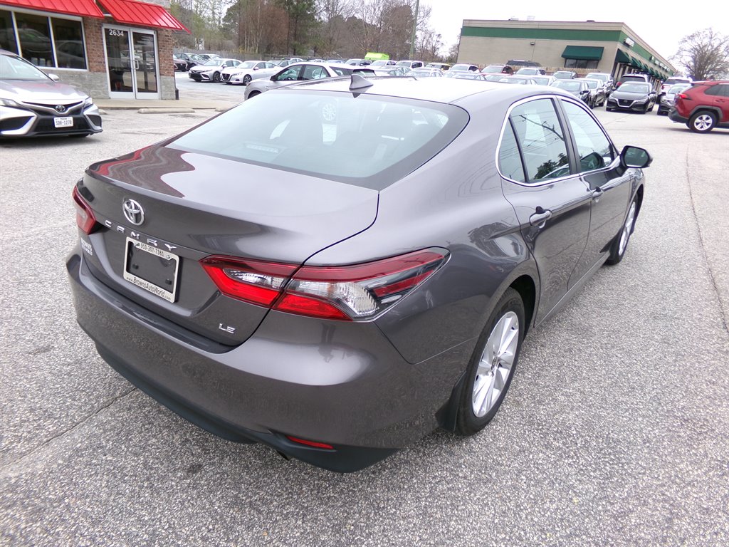 2023 Toyota Camry LE photo