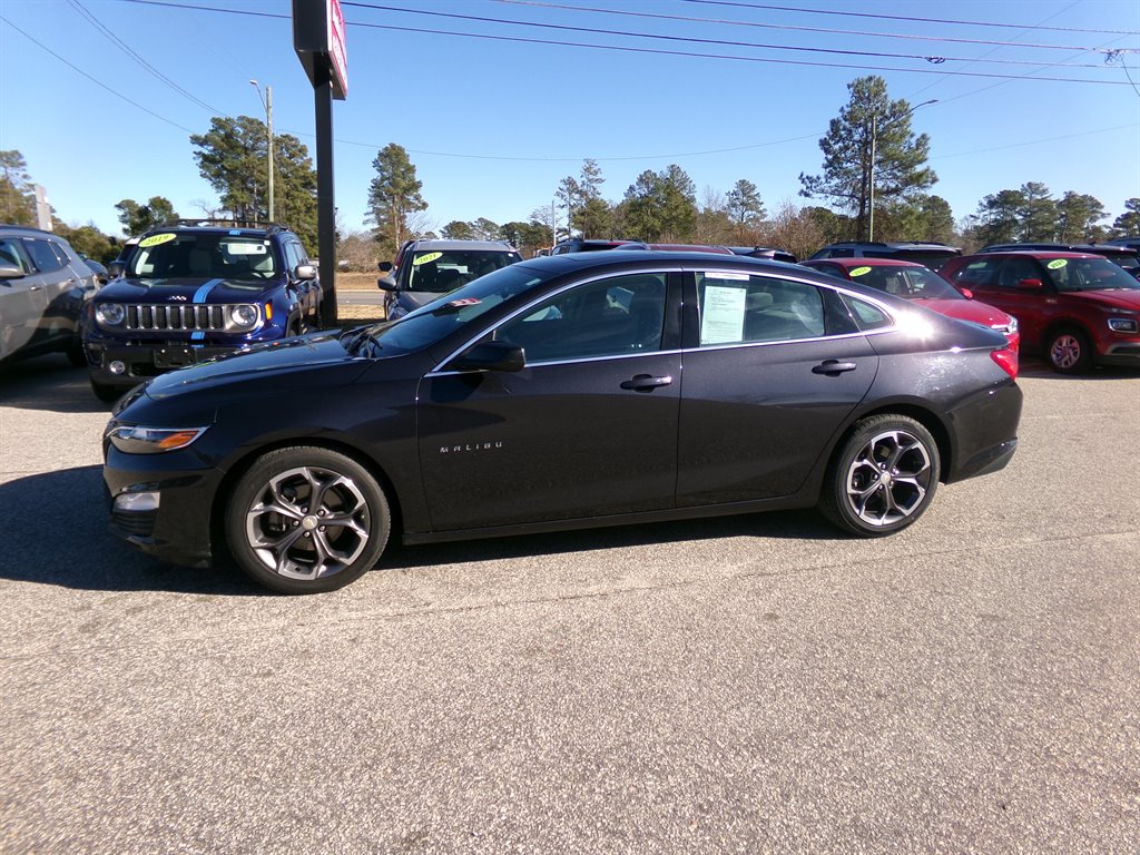 2023 Chevrolet Malibu 1LT photo
