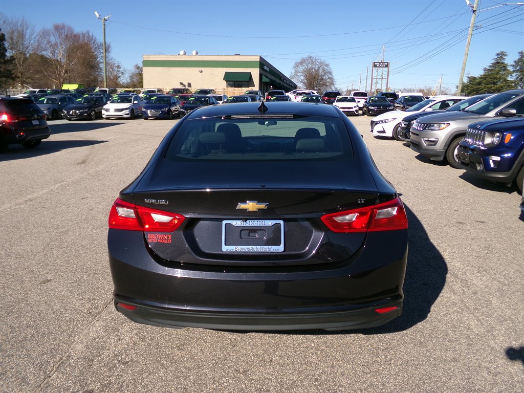 2023 Chevrolet Malibu 1LT photo