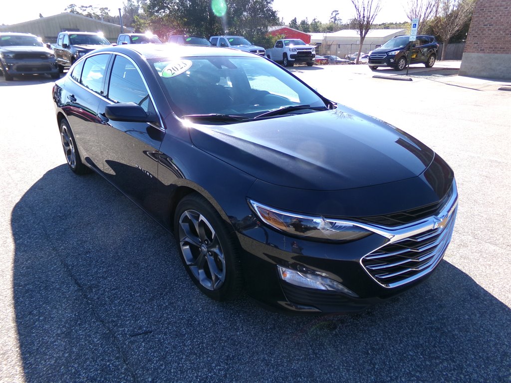2023 Chevrolet Malibu 1LT photo