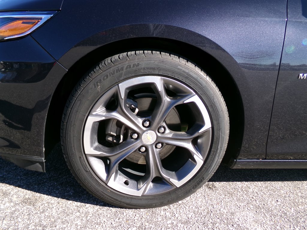 2023 Chevrolet Malibu 1LT photo