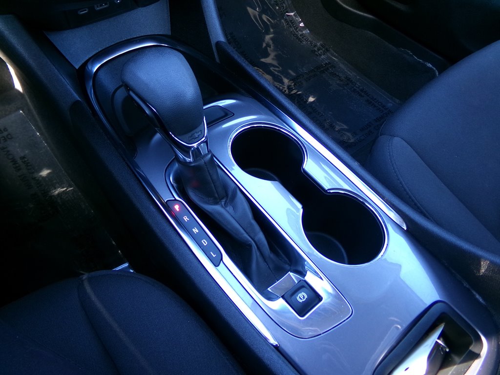 2023 Chevrolet Malibu 1LT photo