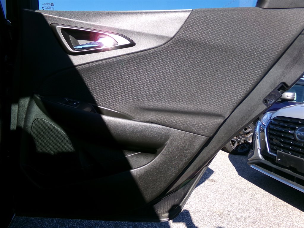 2023 Chevrolet Malibu 1LT photo