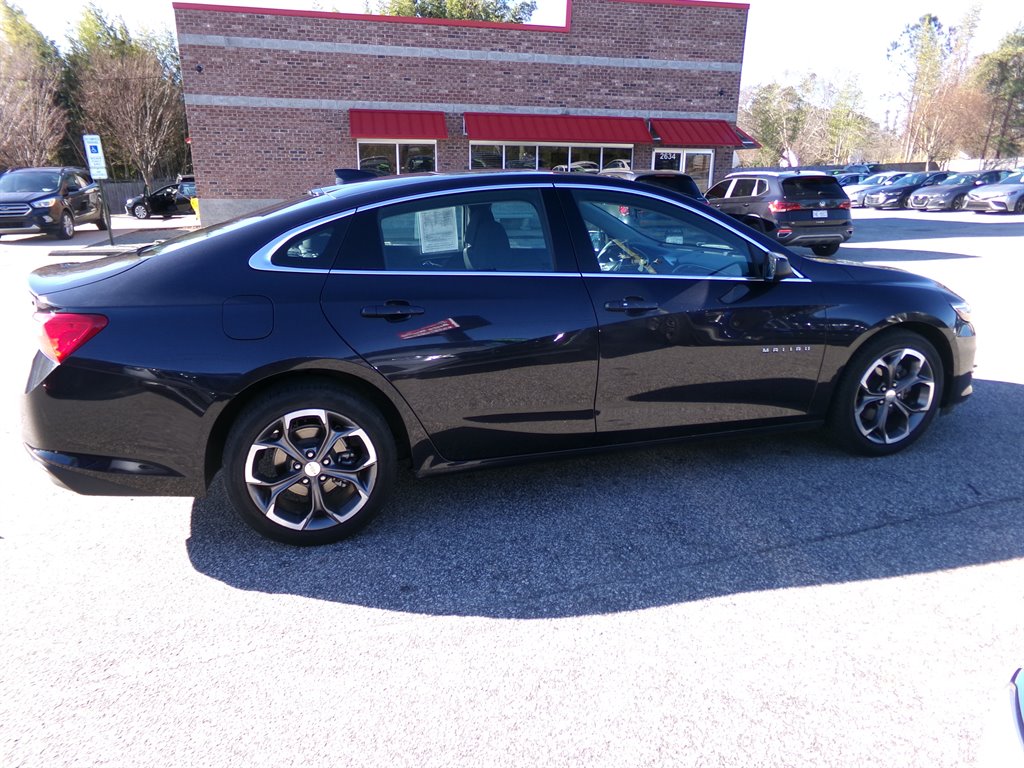 2023 Chevrolet Malibu 1LT photo