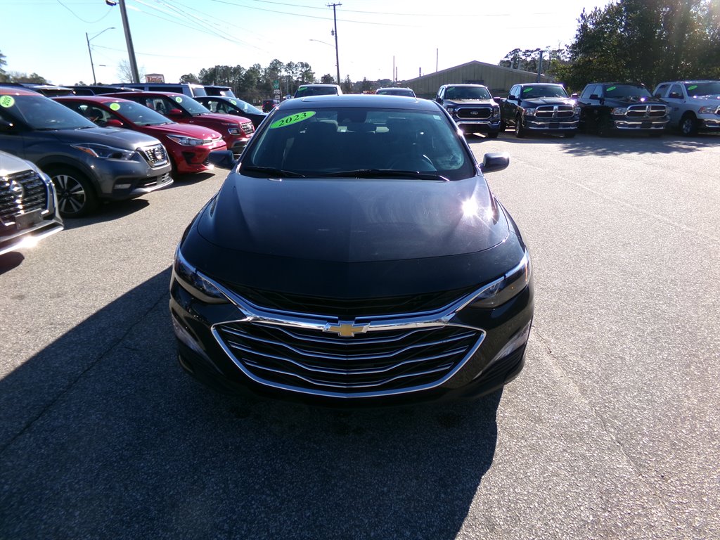 2023 Chevrolet Malibu 1LT photo