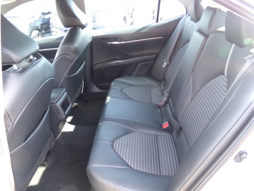 2023 Toyota Camry SE photo