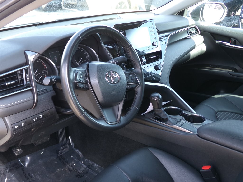 2023 Toyota Camry SE photo