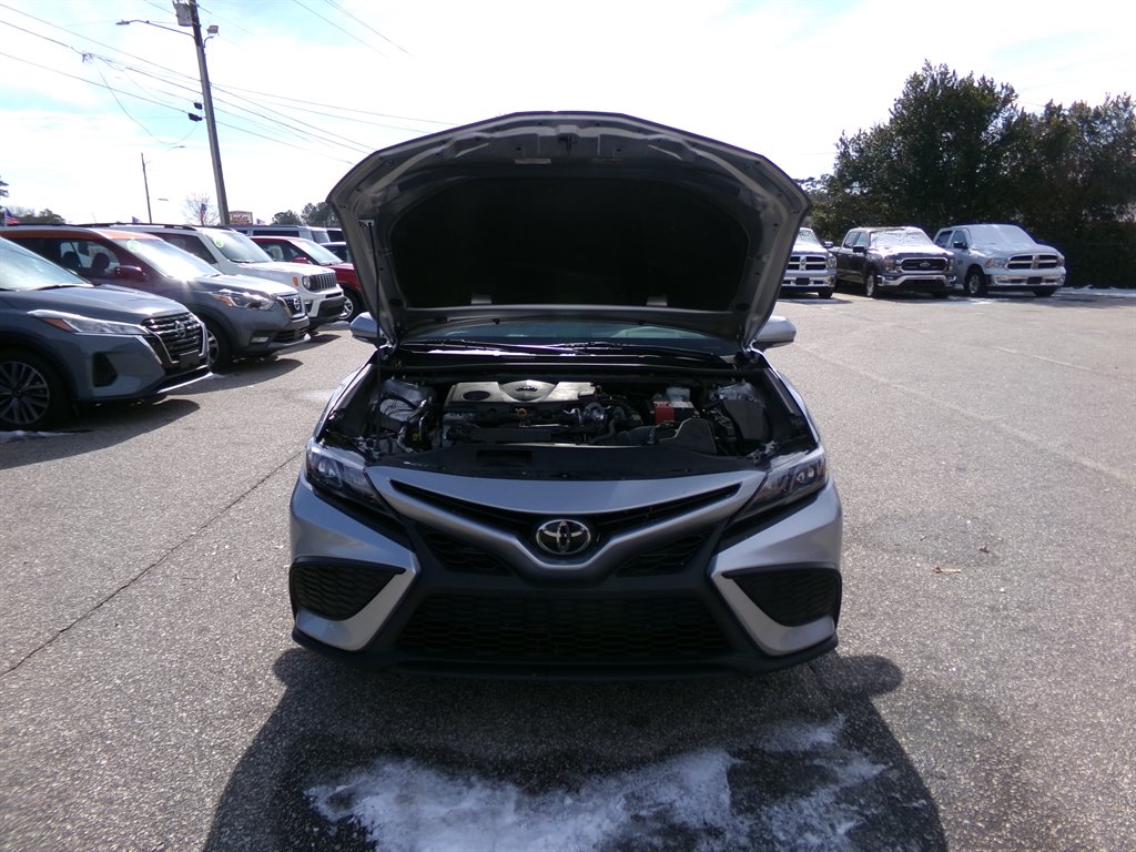 2023 Toyota Camry SE photo