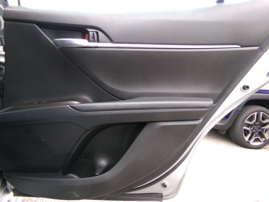 2023 Toyota Camry SE photo
