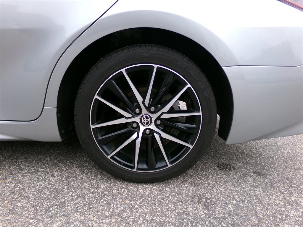 2023 Toyota Camry SE photo