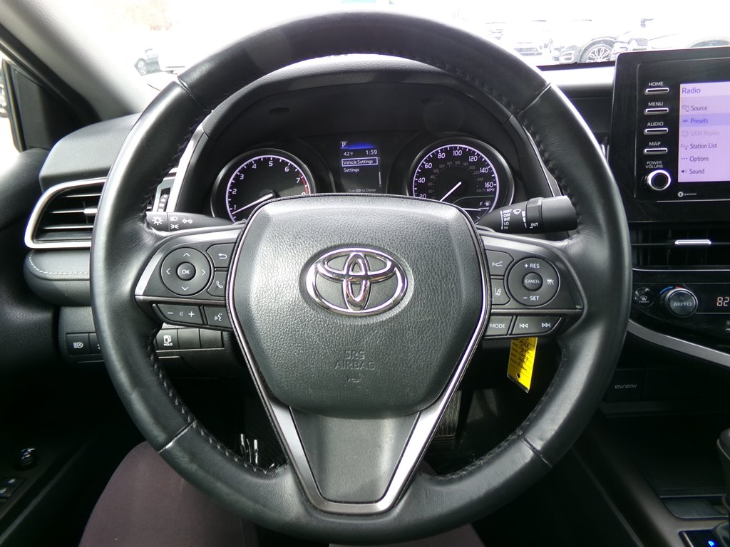 2023 Toyota Camry SE photo