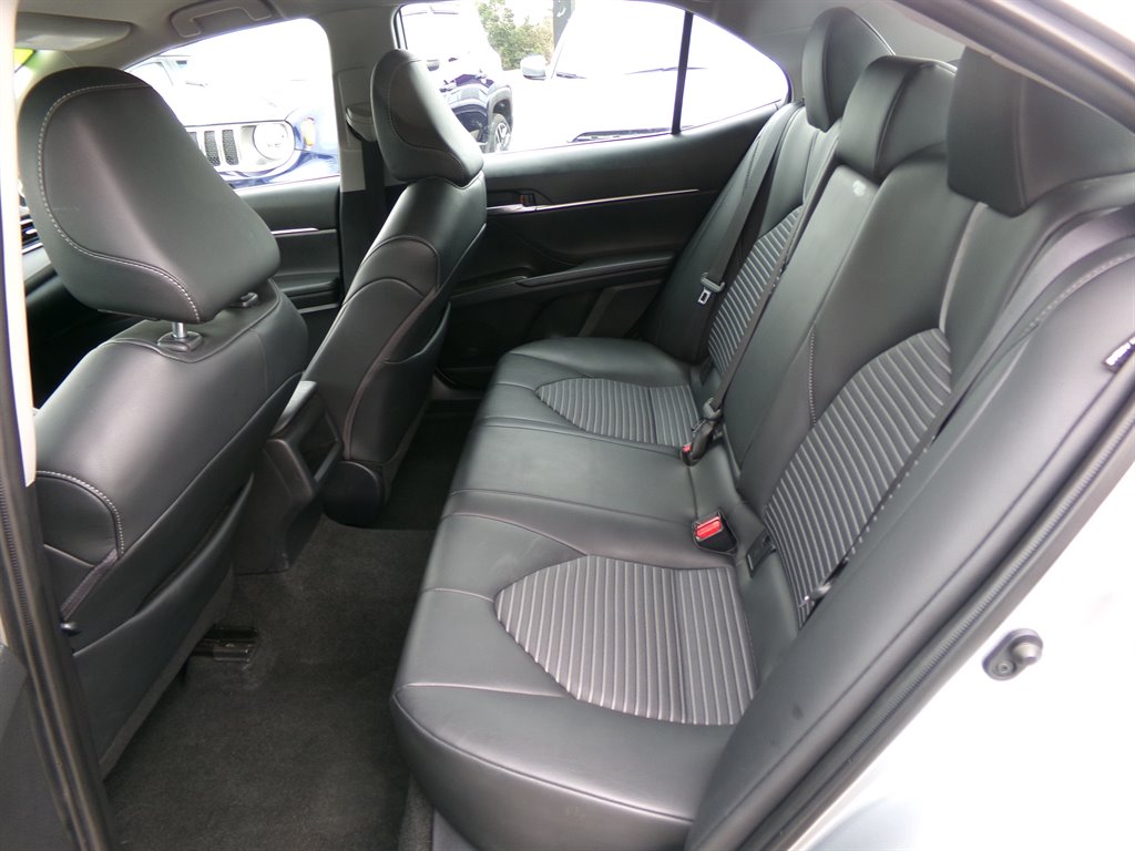 2023 Toyota Camry SE photo