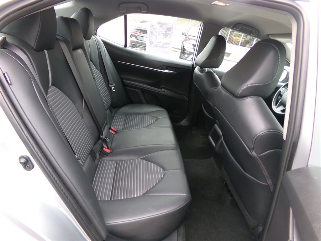 2023 Toyota Camry SE photo