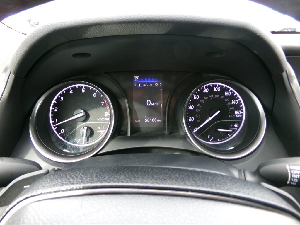 2023 Toyota Camry SE photo