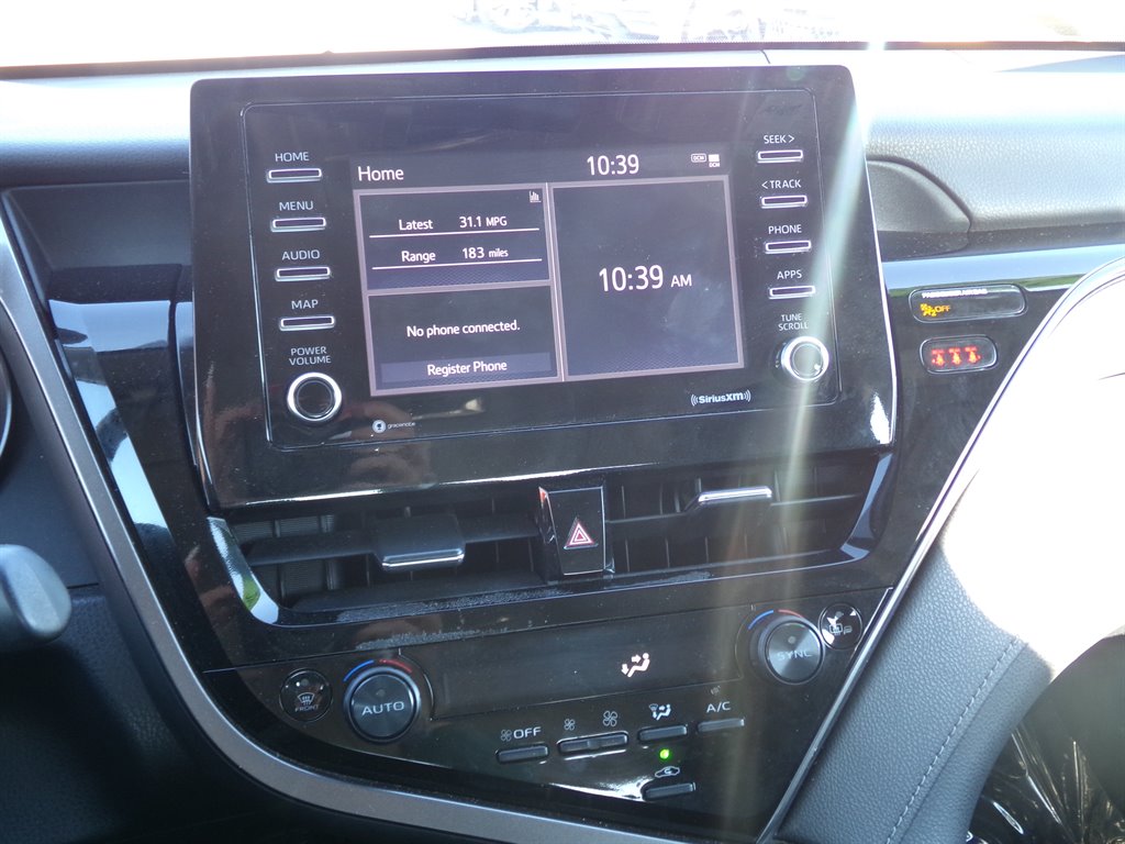 2023 Toyota Camry SE photo